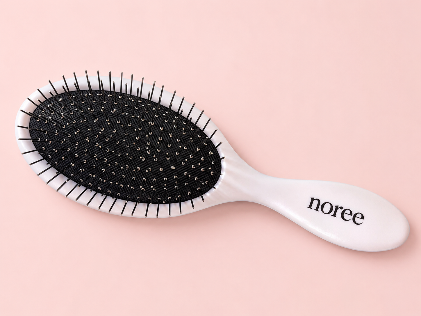 Detangler brush